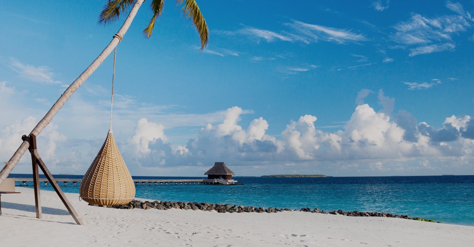 travel-slider-img-bg